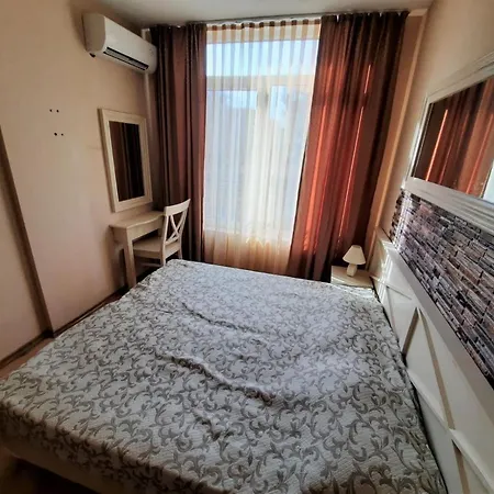 Private Apartments In Aparthotel Dawn Park Lägenhet Slăntjev Brjag